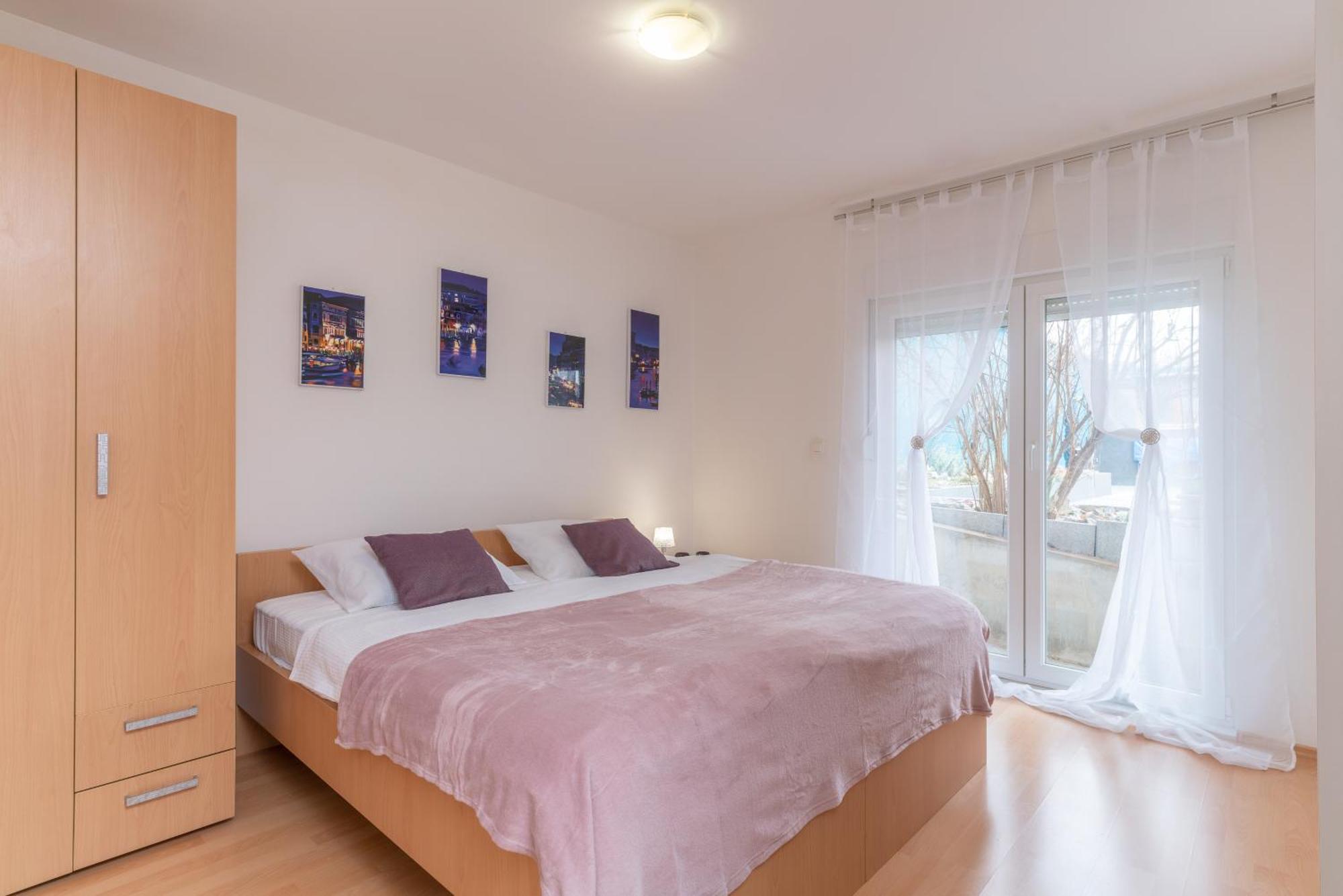 Pure Sky Apartments - With Pool Mostar Exterior photo